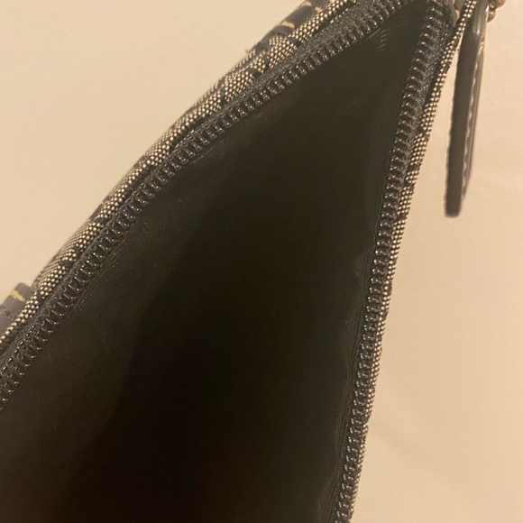 Y2K COACH BLACK AND WHITE MINI BAG WIRSTLET - Picture 5 of 5